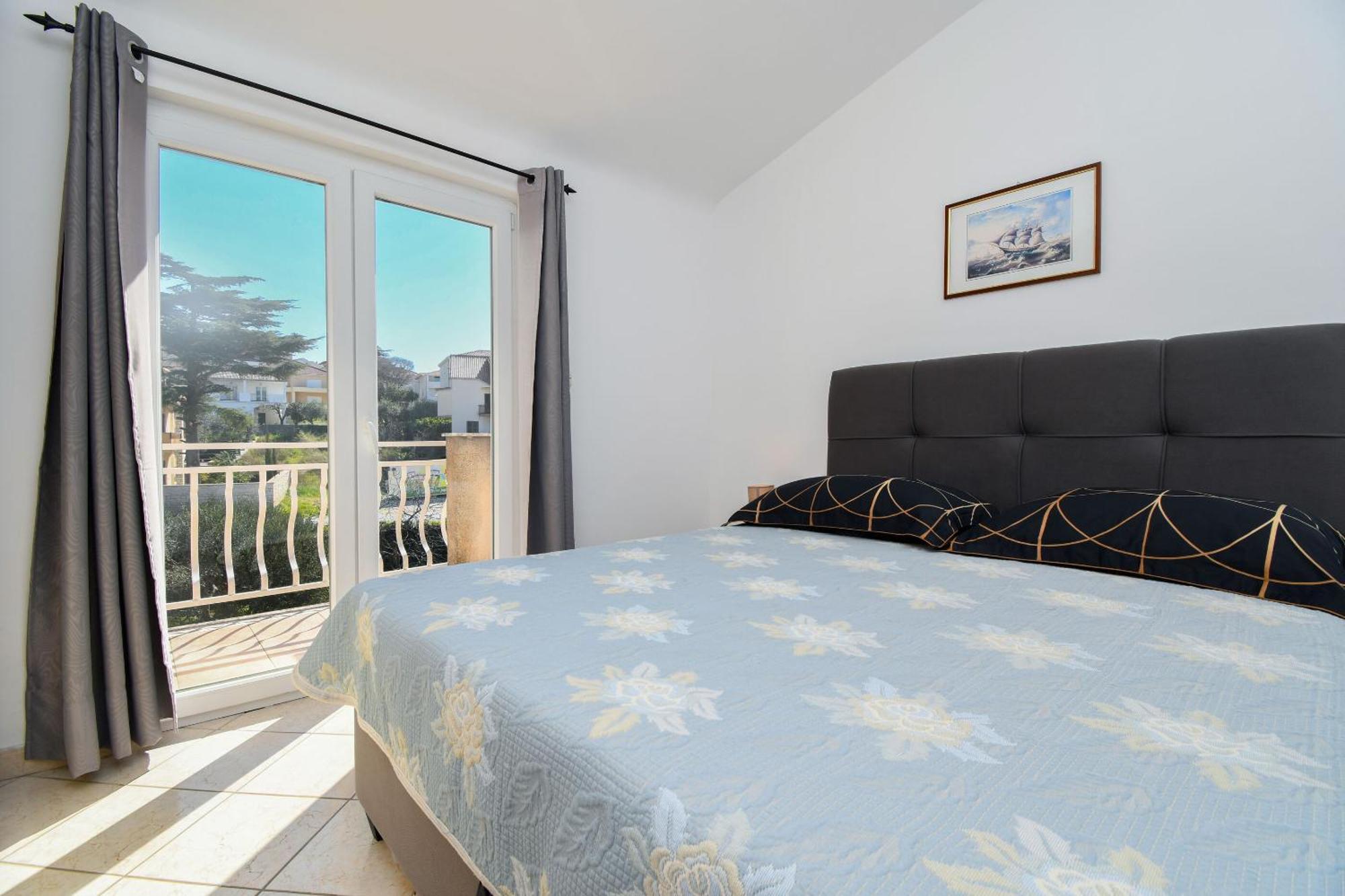 Apartments Biserka - 50 M From Beach Trogir Exterior foto