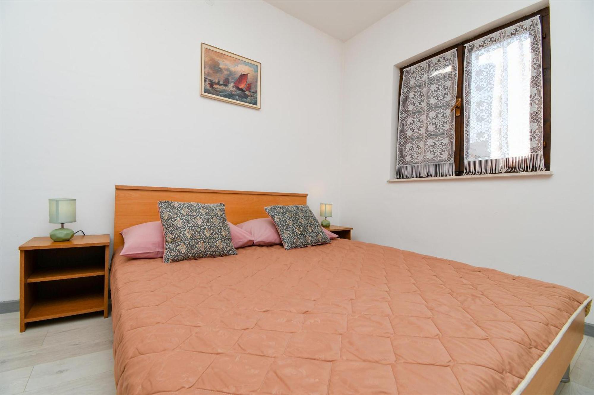Apartments Biserka - 50 M From Beach Trogir Exterior foto